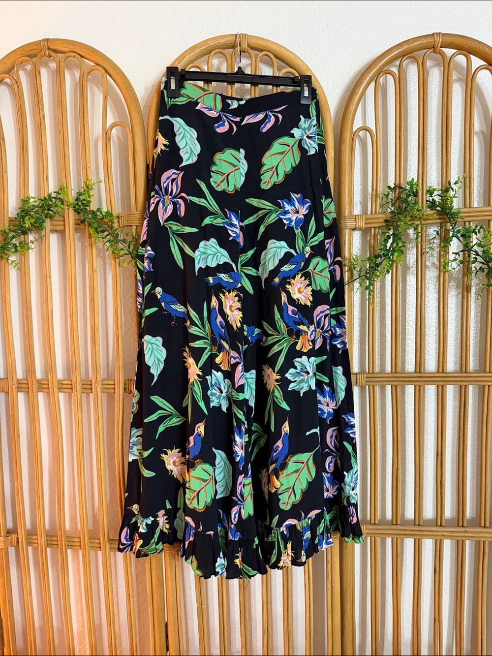 ZARA WOMAN PANTS  - Black Base with Green & Blue Leaves